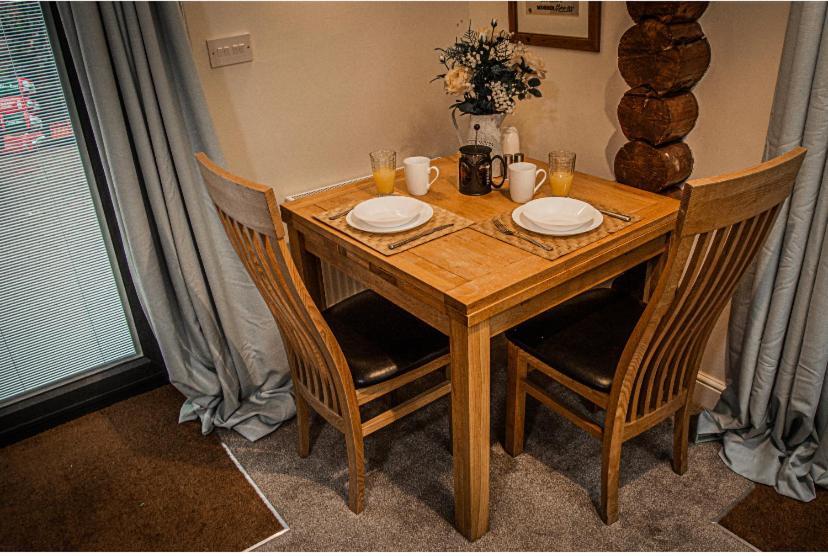 Log Cabin Coventry Bagian luar foto